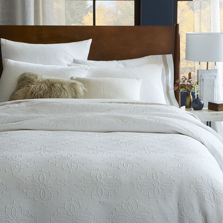 Anic Diamond Medallion Matelasse Duvet Cover Shams West Elm