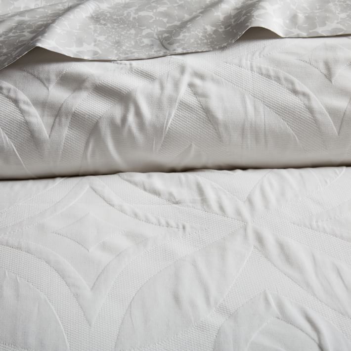 Anic Oval Medallion Matelasse Duvet Cover Shams Stone White Anic Oval Medallion Matelasse Duvet Cover Shams Stone White West Elm
